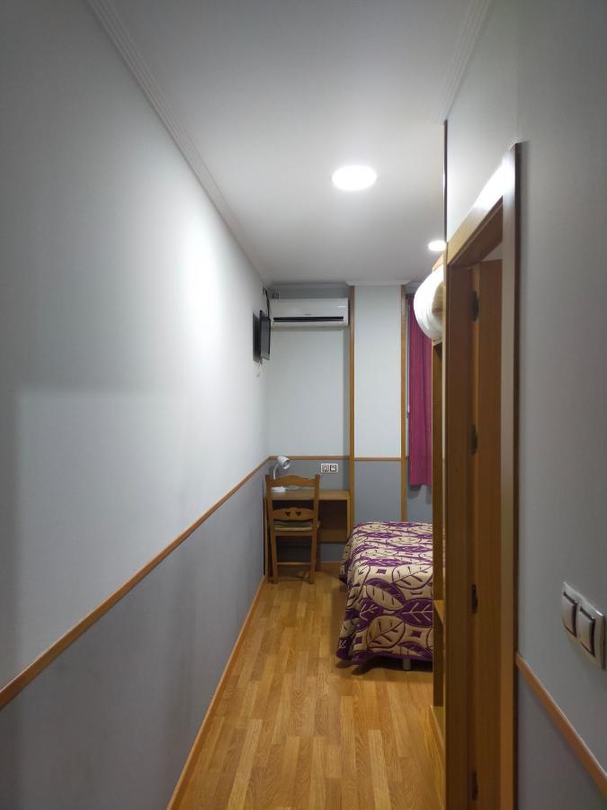 Hostal Banderas Fuensanta de Martos エクステリア 写真