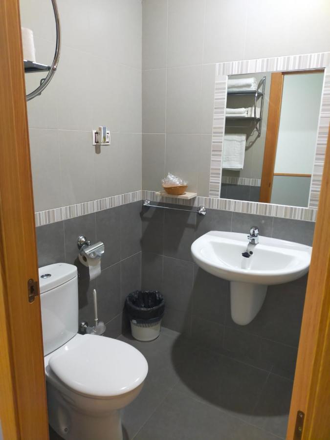 Hostal Banderas Fuensanta de Martos エクステリア 写真