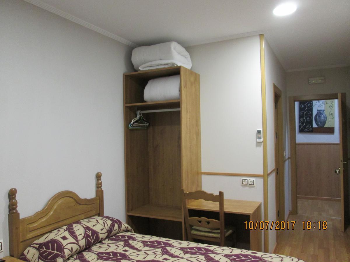 Hostal Banderas Fuensanta de Martos エクステリア 写真